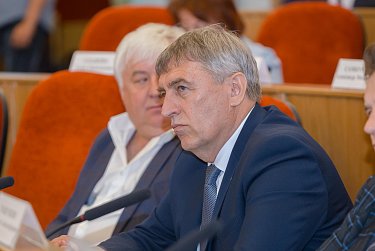Депутаты дали оценку работе Правительства области 